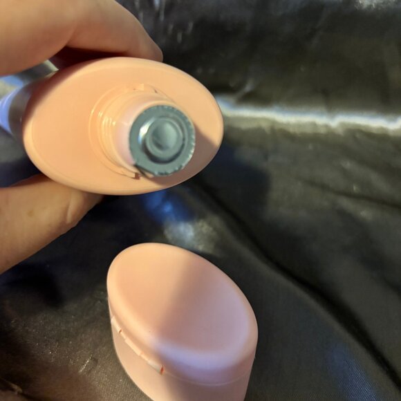 NEW sealed - Tanologist Brightening Daily Glow, Fair/Medium, Gradual Tan 8.45 oz - Picture 3 of 3